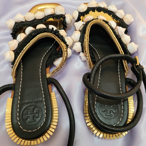 Shell Sandals - Picture 5 of 6